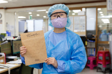코로나와 싸우는 베테랑 간호사들…전투원의 심정으로