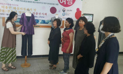 이제는 제손으로 직접 옷을 만들게 됐어요! 너무 자랑스럽습니다!