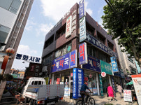 [포토뉴스] 평화시장 닭똥집 골목 출입구 갈등...구청사업 입맛대로
