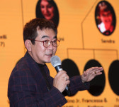 김중기 평론가 “인생이 힘들 때, 가장 효과 좋은 진통제는 영화”