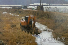 성주 월항농공단지 공장서 라텍스 2t 유출