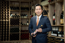 문화 나눔의 공간 DK VINO, 노멀하고 포멀한 와인문화를 정착시키고 싶어.