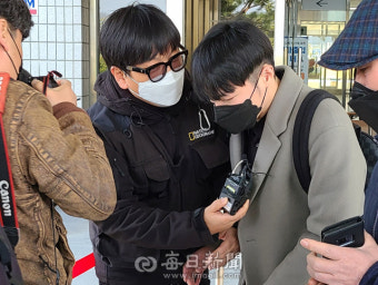 '유사 프로포폴 투약' 가수 휘성, 징역 1년·집유 2년