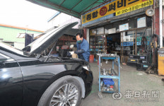 엔진오일·필터 교환 필요 없는데… 전기차 시대 카센터 존립 기로