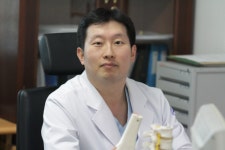 [수성메트로병원] 인구 15% 퇴행성 관절염…환자상태 맞춰 무릎수술