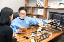 [죽곡연합마취통증의학과] 추간판 탈출증 수술 않고 척추 내시경 시술로 해결