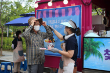 어르신 300여명에 삼덕돌봄센터 길 위의 카페 팥빙수 제공