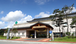 의성군공립요양병원 34명 무더기 확진…21일부터 거리두기 3단계로 격상