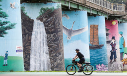 [포토뉴스] 처서 앞 늦더위...보기만 해도 시원