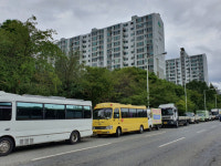 칠곡 주택가 대로변 장기 주차 화물차…구청 단속 못하는 이유는?