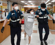 [포토뉴스] 대구시청, 민원실 비상 상황 대응 모의훈련 진행