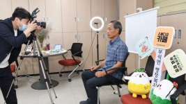 영주시 부석면 행정복지센터, 스튜디오 카페 운영, 눈길