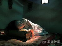 연극 ‘늙은 창녀의 노래’, 대명공연거리 골목실험극장에서