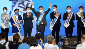 [포토뉴스] 이재명, 첫 경선 강원·대구·경북 74.8% 득표 '압승'