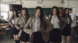 뉴진스 디토 이어 OMG 뮤비도 대구 계성중 배경