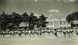 [100년 학교] 따따따♬ 주먹 손으로♬~ 어린 음악대 김성도의 모교… 하양초등학교