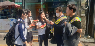 학교, 시장을 품다! 비슬고, 현풍백년도깨비시장과 동행의 삶 배워