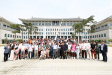 경북 관광으로 한국 첫경험 佛 청년들 하회마을과 찜닭, 예천 양궁체험 좋아요