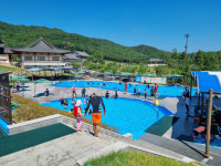 경주 화랑마을 야외수영장, 10일 개장