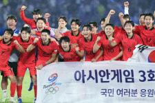 대한민국 축구 2대1 역전 日꺾金, 아시안게임 3회 연속 우승