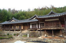 [단독] 땜질 보수공사 비판 나오는 영천 매산고택·산수정