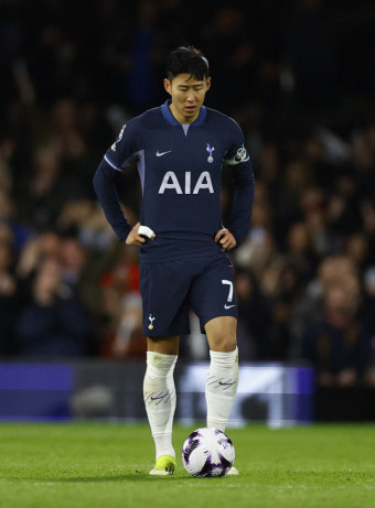'침묵한 손흥민' EPL 토트넘, 풀럼에 0대3 완패