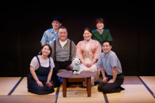 [김건표의 인세이셔블 연극 리뷰]불완전한 인간들의 이야기 ‘인생은 그런 거야’, 극단 58번 국도의 <비와 고양이와 몇 개의 거짓말>