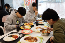이런 대학이 있나…경일대 천원의 점심밥 내놔