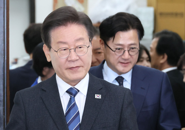 이화영 전 경기도 평화부지사, 대북 송금 사건 관여 혐의로 징역 7년 8개월 선고