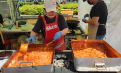 [르포] 5시간 만 8만명 돌파…떡페 떡볶이 맛보러 모인 인파