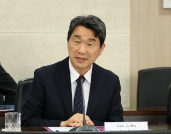 의대 설치 총장들과 교육부장관 첫 만남…의대생 복귀 방안 논의
