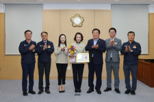 박신영 청송군의회 의원, 의정봉사상 수상
