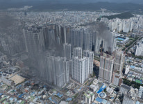 [포토뉴스] 대구 태평로 아파트 공사장 화재 발생