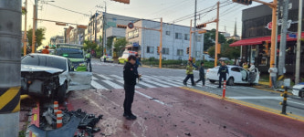 영주시 가흥동에서 3중 추돌, 중경상자 5명 발생
