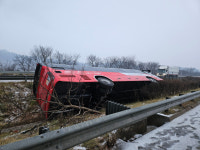 중부내륙고속道 상주 부근서 5중 추돌 사고…빙판길 원인 추정