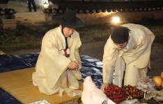 안동시장, 안동부(安東府) 신목(神木) 제사 올린다