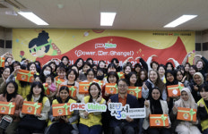 대구 성서종합사회복지관, 세계 여성의 날 맞아 이주 여성에게 선물 전달