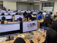 폴리텍 구미캠퍼스, 지역 학생 대상 AI·첨단기술 교육 큰 호응