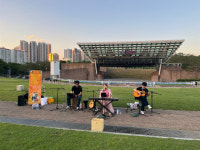 코오롱야외음악당에서 청년 버스커와 함께하는 가을 저녁 힐링 음악회