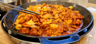 [문화식객 이춘호의 미각기행] 춘천 닭갈비와 태백 물갈비