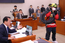 농해수위 국감에서도 김현지 충돌…산림청장과 인연·또 정쟁화