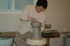 7대째 조선 도공, 문경 이학천 명장 9세 도예 입문 56주년 기념 특별전