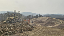 [르포]파크골프장에 진심…군위군, 국내 최초·최대 파크골프장 조성 현장