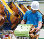 [주목! 대구경북 혁신기업] 김인식 금룡테크 대표 초전도 자석으로 세계시장 두드린다