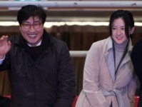이영애도 '20세 연상' 남편과 참석... 99세 거장의 특별한 밤