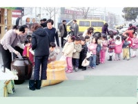 쌀로 채우는 나눔의 情