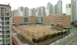 대전시-교육청 책임떠넘기기…아이들 타학교 더부살이