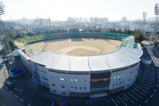 시설개선으로 다시 태어난 청주야구장