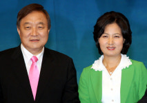 민주, 全大 막판 ´굳히기´내 - ´뒤집기´냐