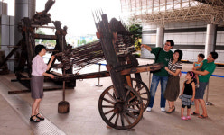 영화속 ‘신기전’ 대전 품에